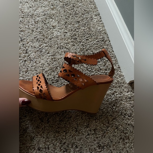 Chloe Platform Sandals - Picture 6 of 8